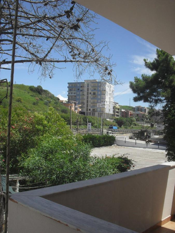 Villa Daniele Durrës Eksteriør billede